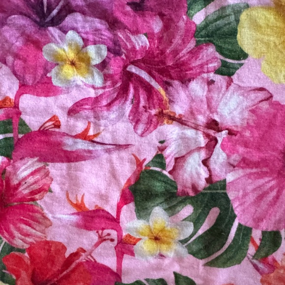 Posh Peanut Floral Short Sleeve Tee - Picture 3 of 4